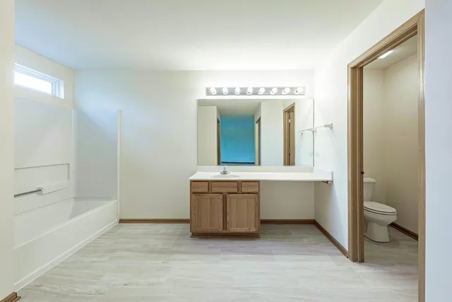 $410,000 | 16516 Coventry Lane, Crest Hill, IL 60403