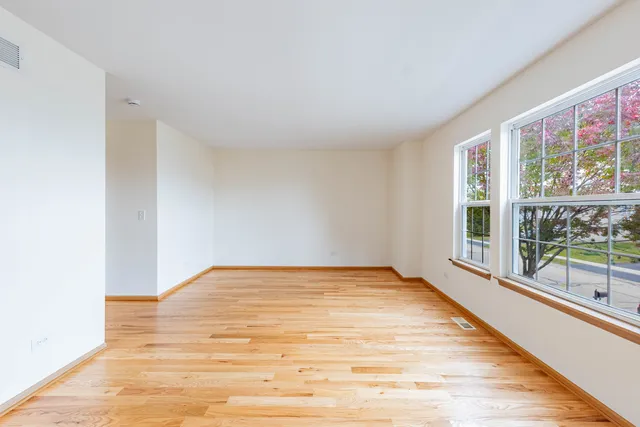 $410,000 | 16516 Coventry Lane, Crest Hill, IL 60403