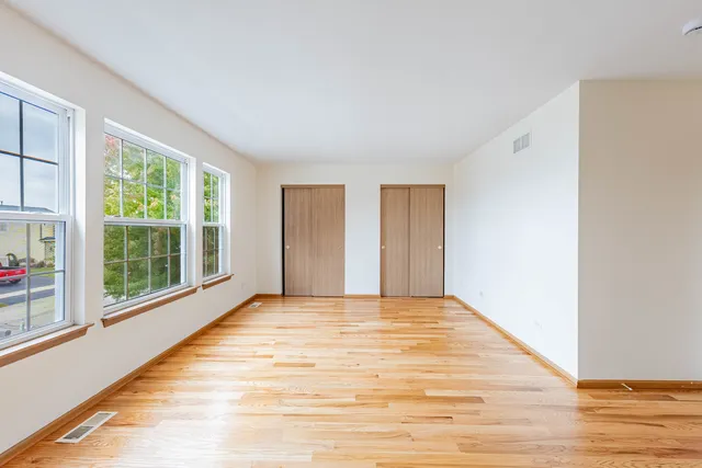 $410,000 | 16516 Coventry Lane, Crest Hill, IL 60403