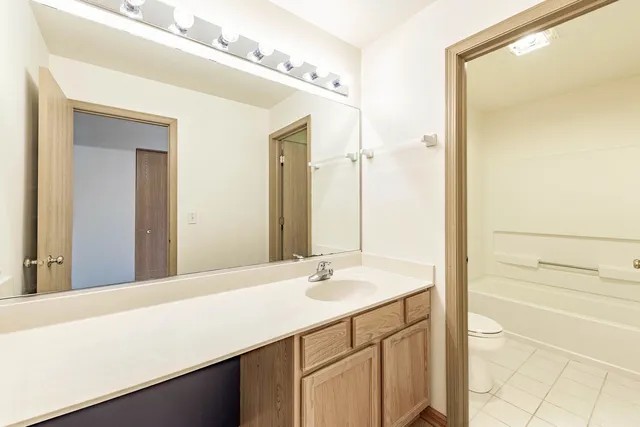 $410,000 | 16516 Coventry Lane, Crest Hill, IL 60403