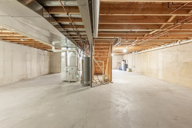 $410,000 | 16516 Coventry Lane, Crest Hill, IL 60403