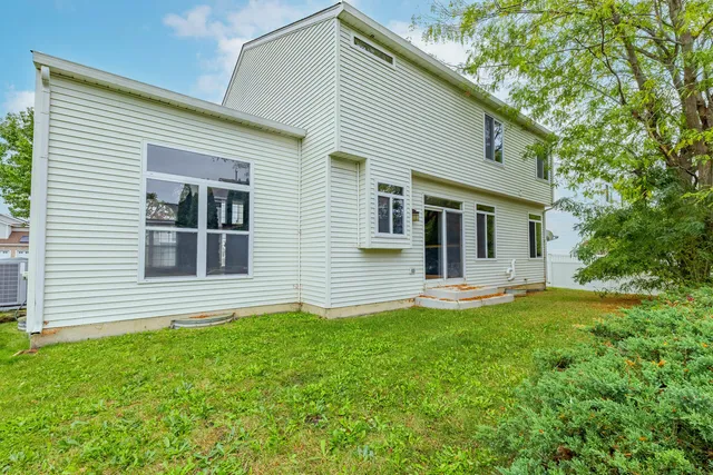 $410,000 | 16516 Coventry Lane, Crest Hill, IL 60403