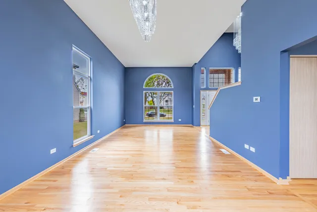 $410,000 | 16516 Coventry Lane, Crest Hill, IL 60403