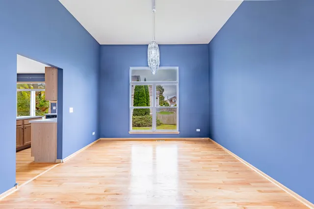 $410,000 | 16516 Coventry Lane, Crest Hill, IL 60403