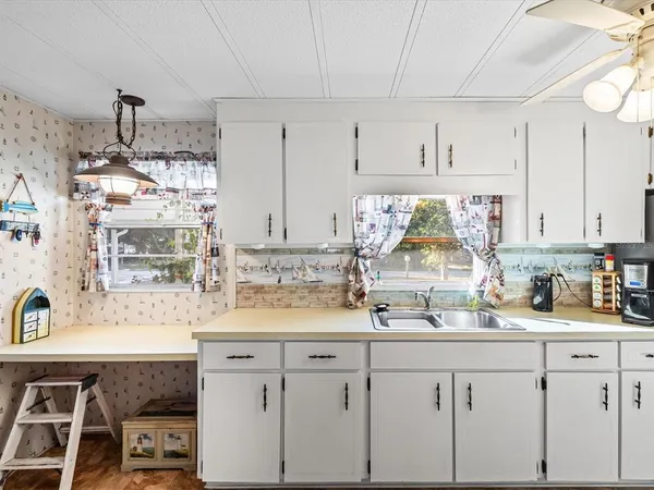 $260,000 | 6439 Theresa Avenue, Weeki Wachee, FL 34607