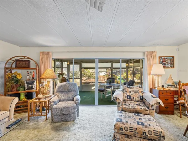 $260,000 | 6439 Theresa Avenue, Weeki Wachee, FL 34607