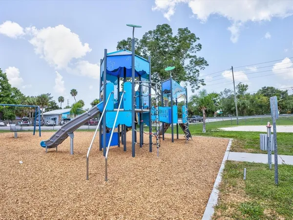 $260,000 | 6439 Theresa Avenue, Weeki Wachee, FL 34607