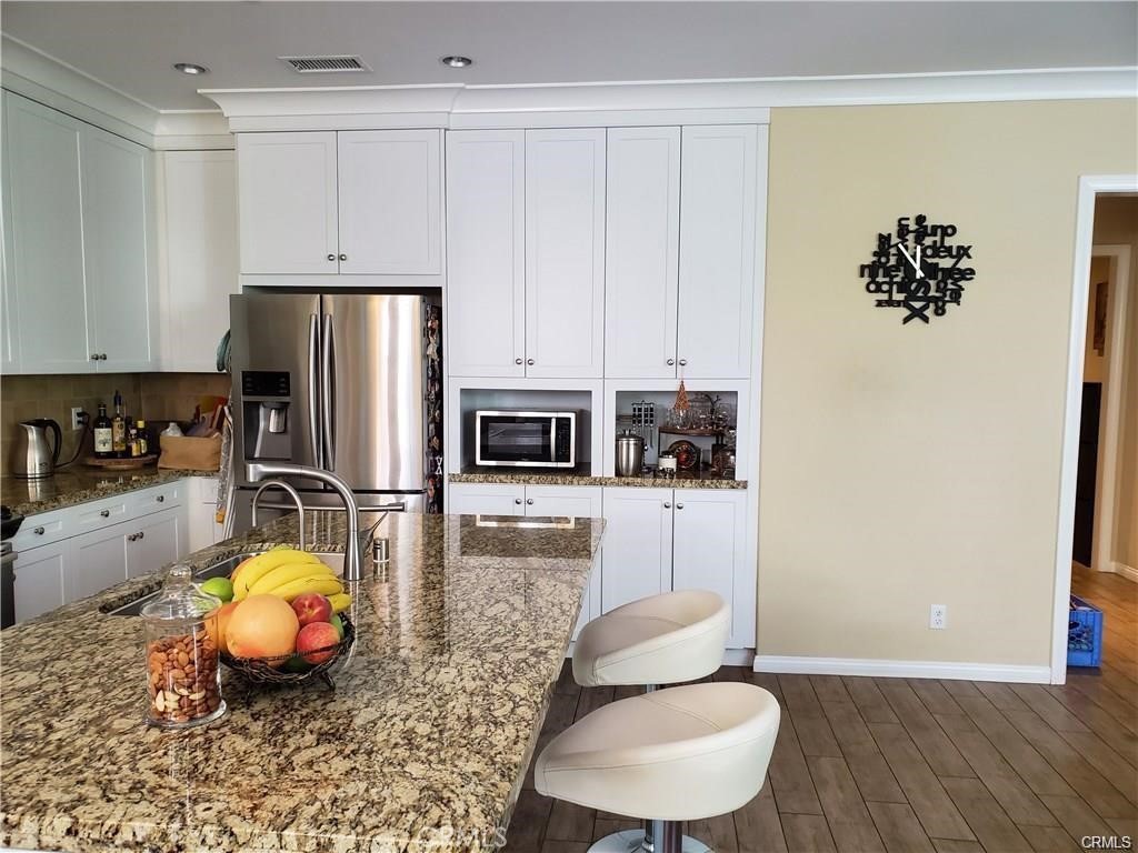 175 Overbrook Irvine, CA 92620 - Photo 7 of 25