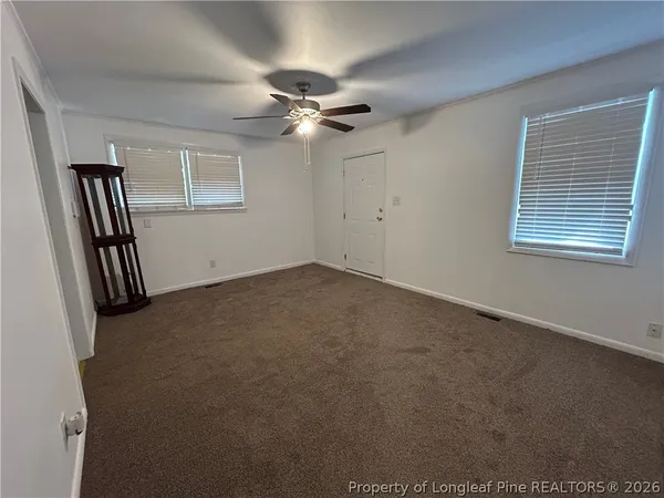 $1,300 | 503 East 6th Avenue, Raeford, NC 28376