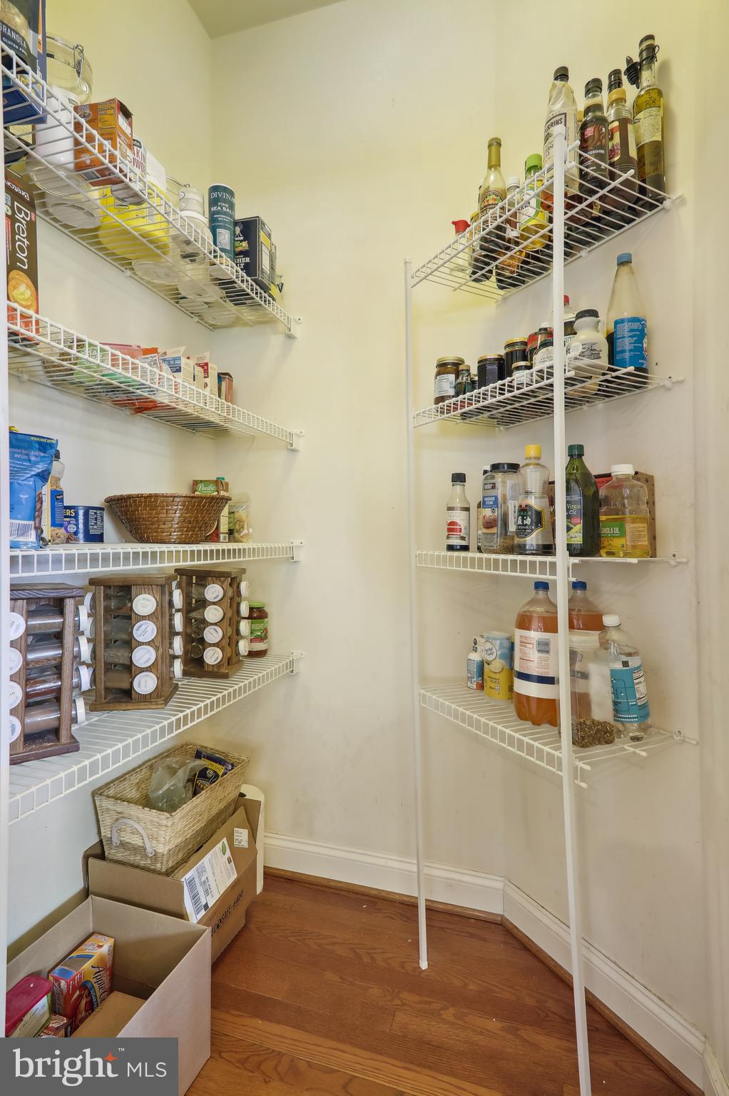 12101 Sheets Farm Road North Potomac, MD 20878 - Photo 20 of 105 Walk in kitchen pantry