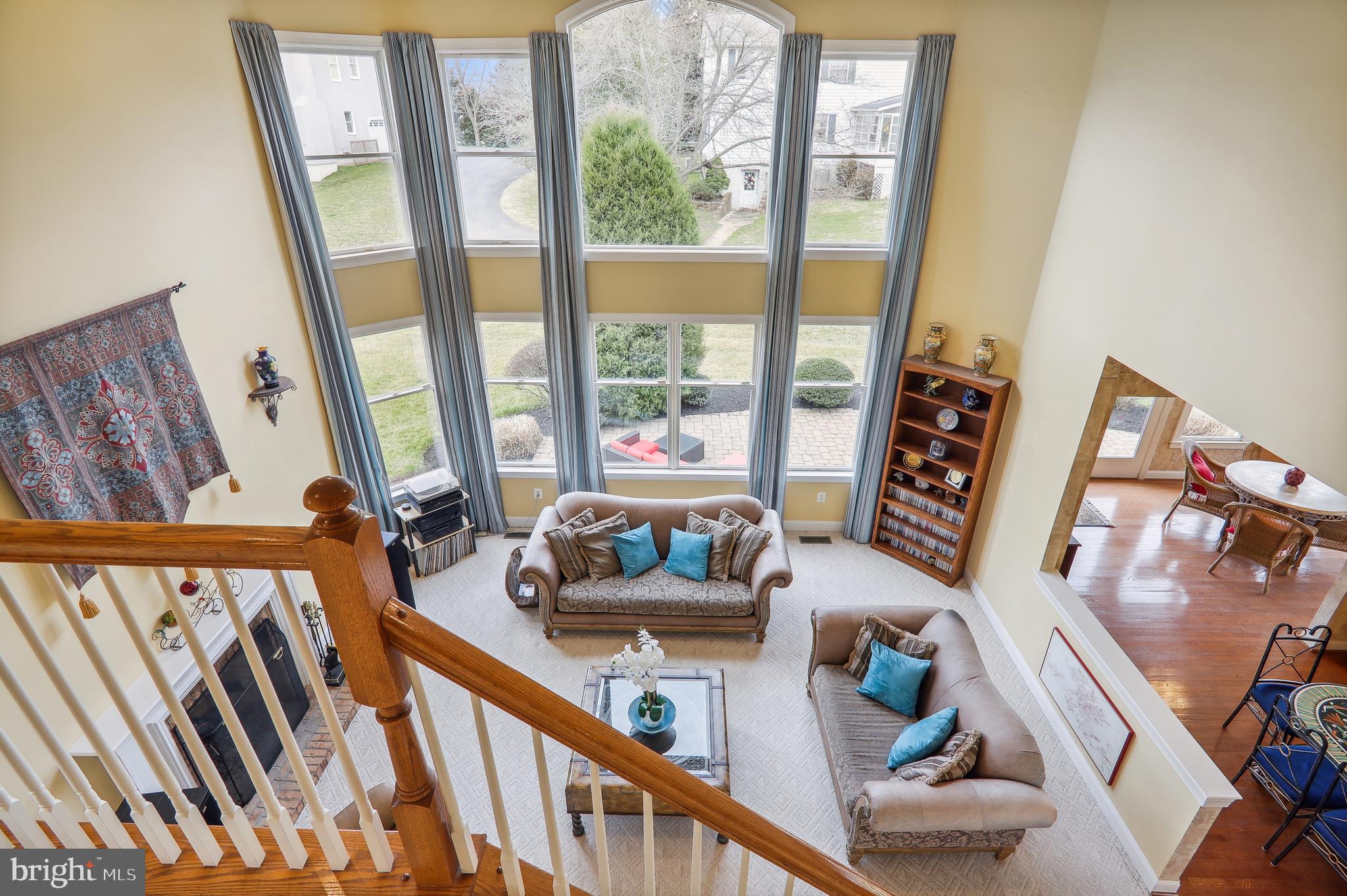 12101 Sheets Farm Road North Potomac, MD 20878 - Photo 28 of 105 View of the dramatic family room
