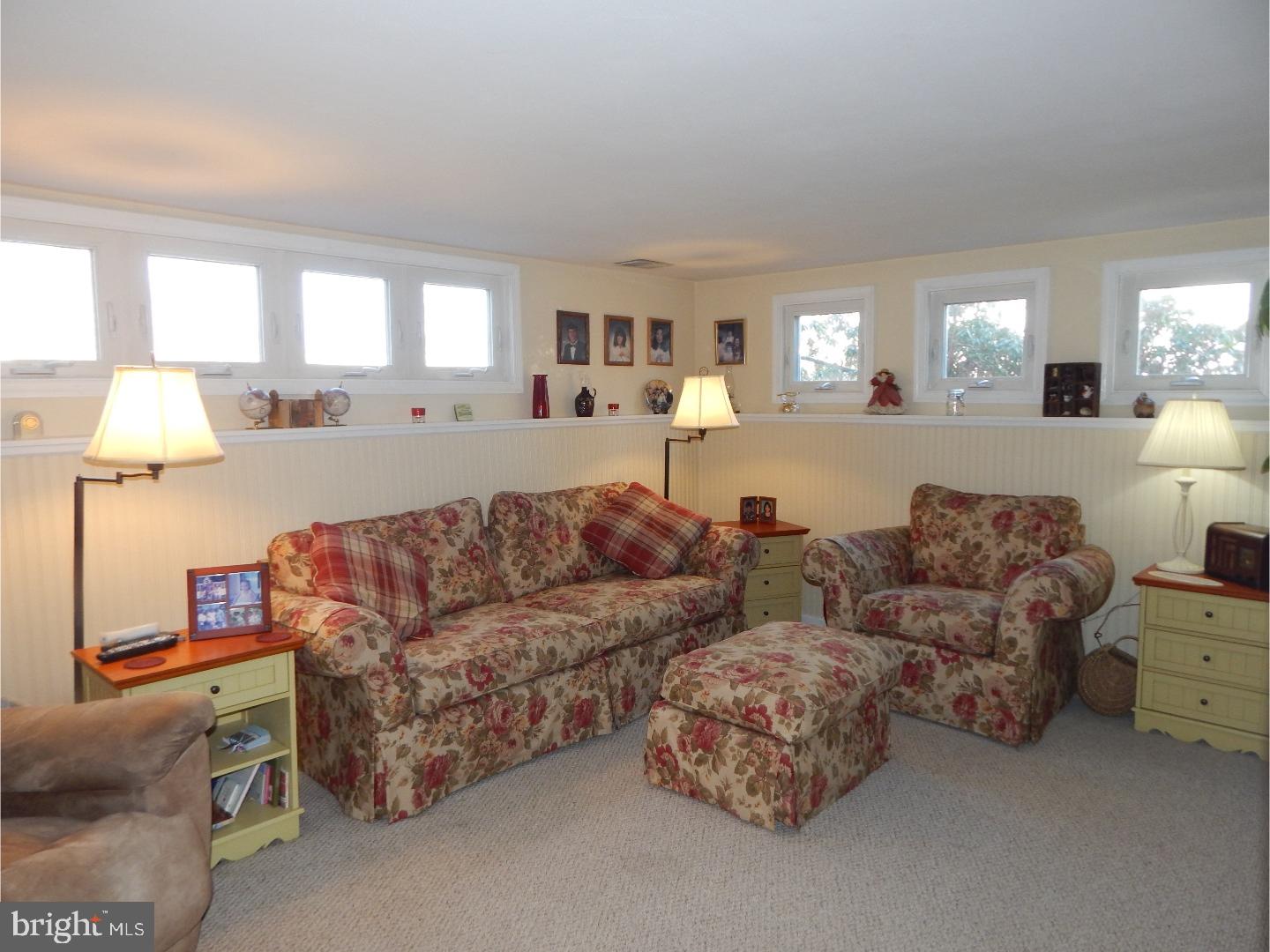 11 Evergreen Lane Hamilton, NJ 08690 - Photo 13 of 21 Family Room