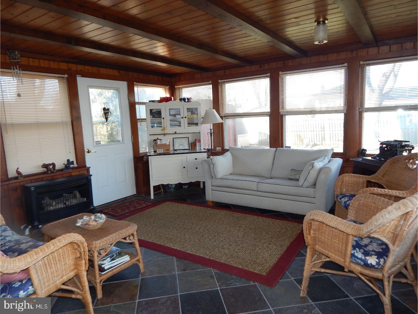11 Evergreen Lane Hamilton, NJ 08690 - Photo 16 of 21 Sun Room