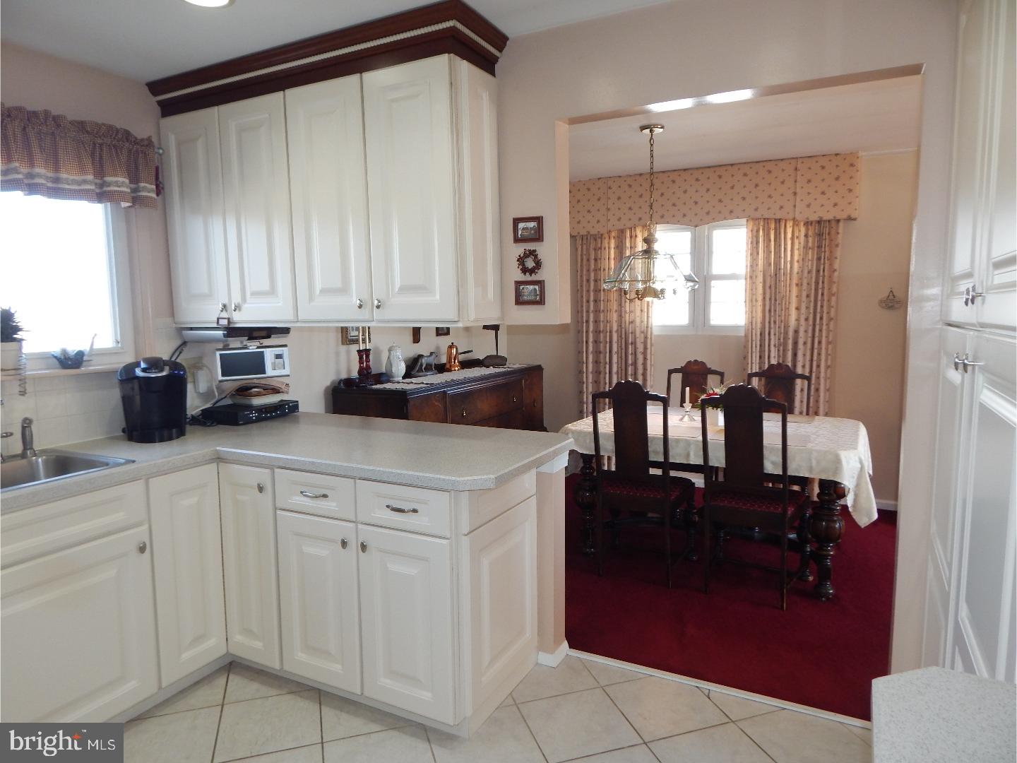 11 Evergreen Lane Hamilton, NJ 08690 - Photo 5 of 21 Kitchen