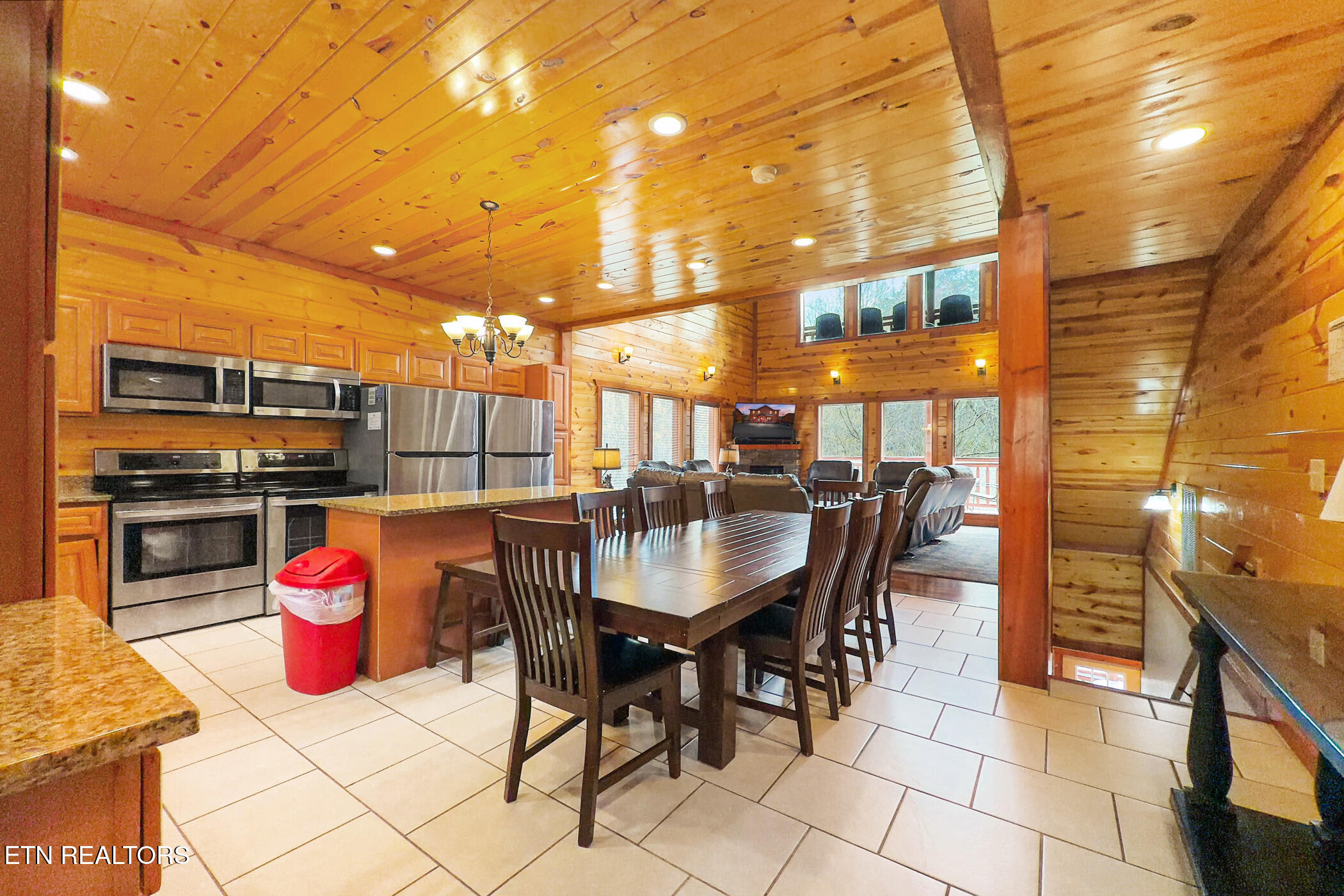 4359 Forest Ridge Way Pigeon Forge, TN 37863 - Photo 14 of 51 img_9570