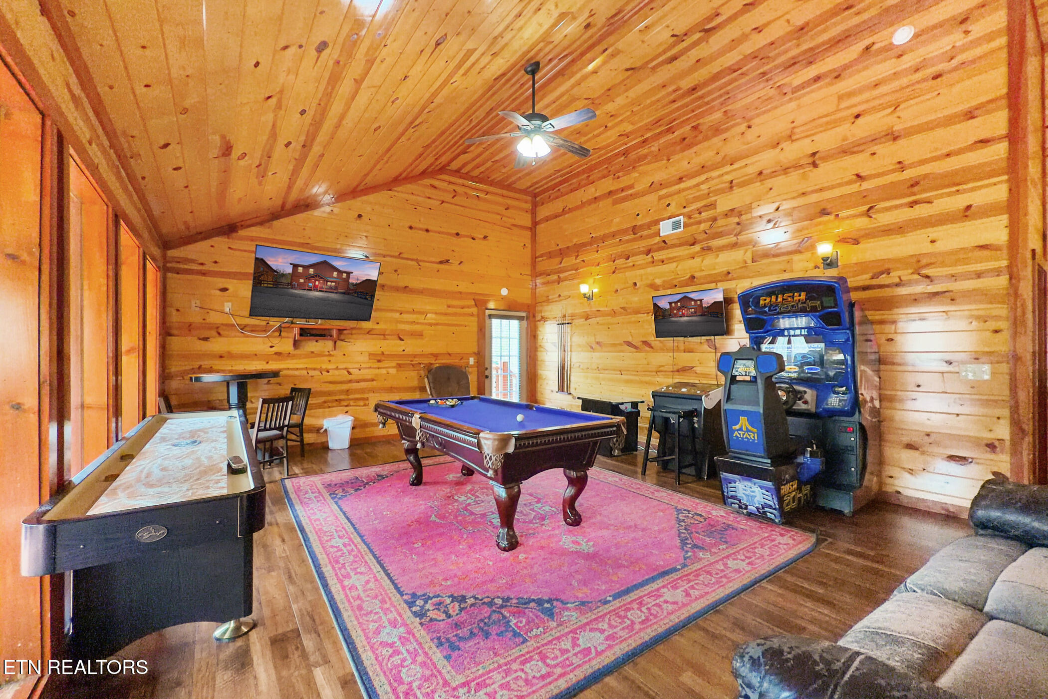 4359 Forest Ridge Way Pigeon Forge, TN 37863 - Photo 36 of 51 img_9707