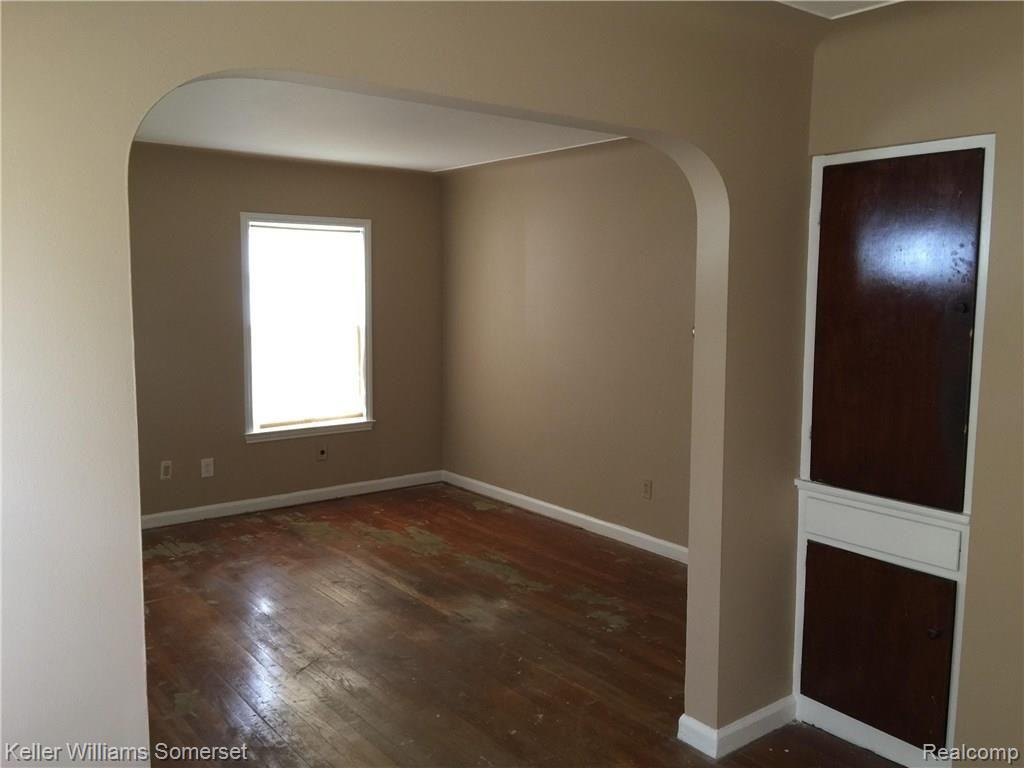 9214 Burt Road Detroit, MI 48228 - Photo 2 of 7