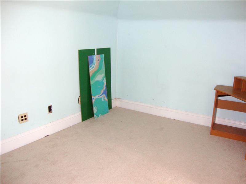 72 Noblestown Road Carnegie, PA 15106 - Photo 17 of 24 Bedroom. 3rd Floor