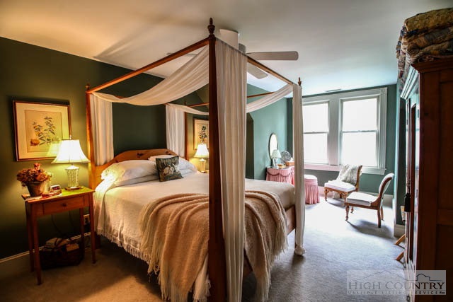 137 Strawberry Path Boone, NC 28607 - Photo 4 of 42 Gallery Image 4
