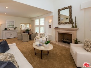 12699 Promontory Road Los Angeles, CA 90049 - Photo 2 of 9