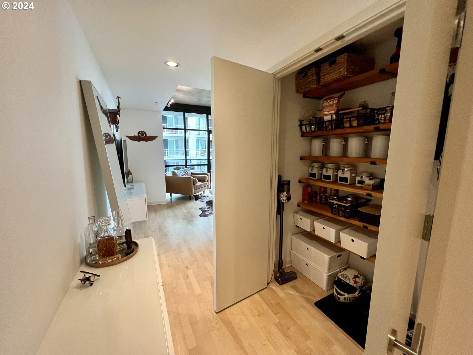 1830 Northwest Riverscape Street, Unit 308 Portland, OR 97209 - Photo 23 of 37 Gallery Image 23