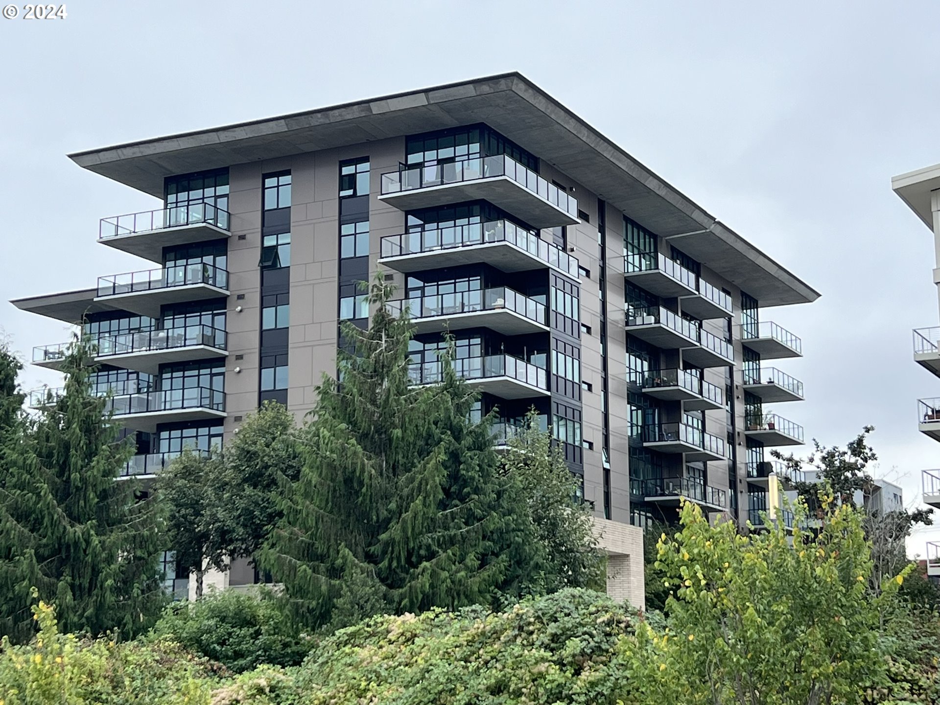 1830 Northwest Riverscape Street, Unit 308 Portland, OR 97209 - Photo 36 of 37 Gallery Image 36