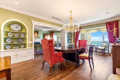 $2,199,000 | 800 North Michigan Avenue, Unit 5501, Chicago, IL 60611