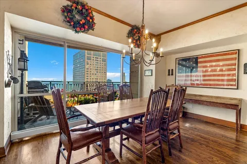 $2,199,000 | 800 North Michigan Avenue, Unit 5501, Chicago, IL 60611