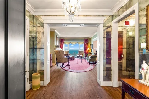 $2,199,000 | 800 North Michigan Avenue, Unit 5501, Chicago, IL 60611