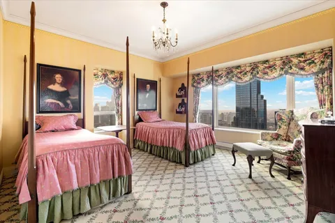 $2,199,000 | 800 North Michigan Avenue, Unit 5501, Chicago, IL 60611