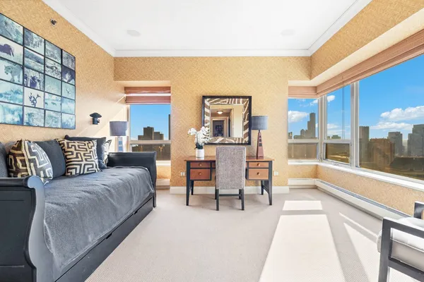 $2,199,000 | 800 North Michigan Avenue, Unit 5501, Chicago, IL 60611