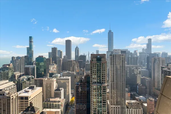 $2,199,000 | 800 North Michigan Avenue, Unit 5501, Chicago, IL 60611
