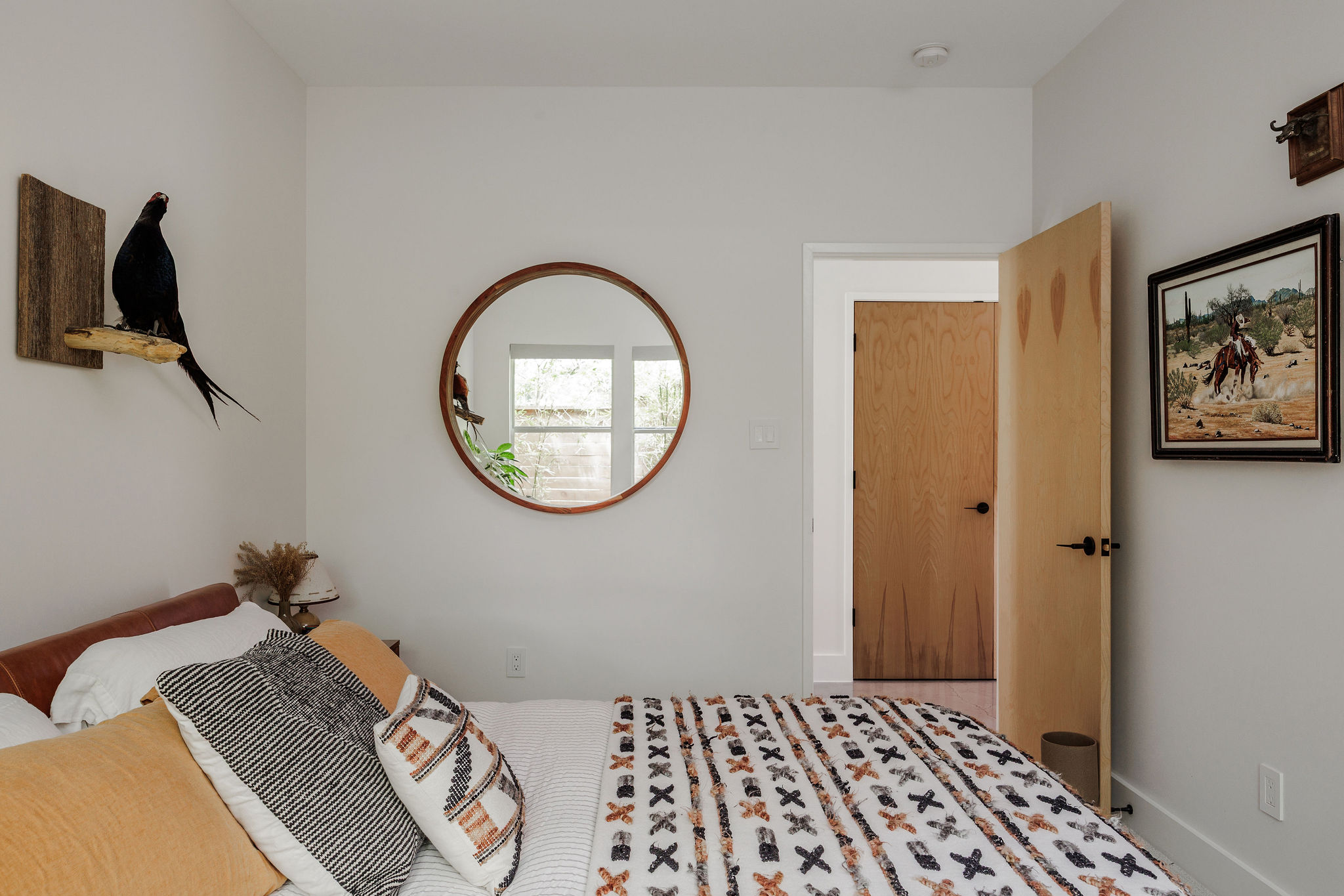1605 Maple Avenue Austin, TX 78702 - Photo 18 of 33 Bright interior space featuring light-colored walls