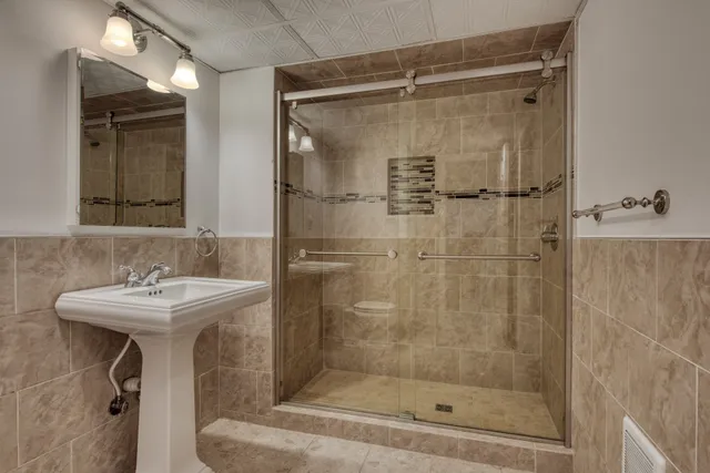 $45,000 | 2516 Noyack Road, Sag Harbor, NY 11963