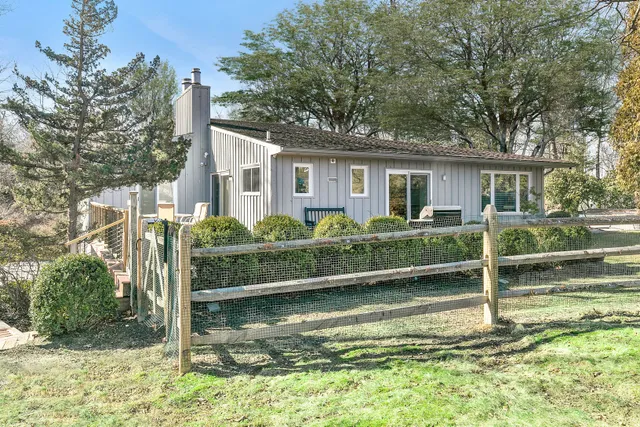 $45,000 | 2516 Noyack Road, Sag Harbor, NY 11963