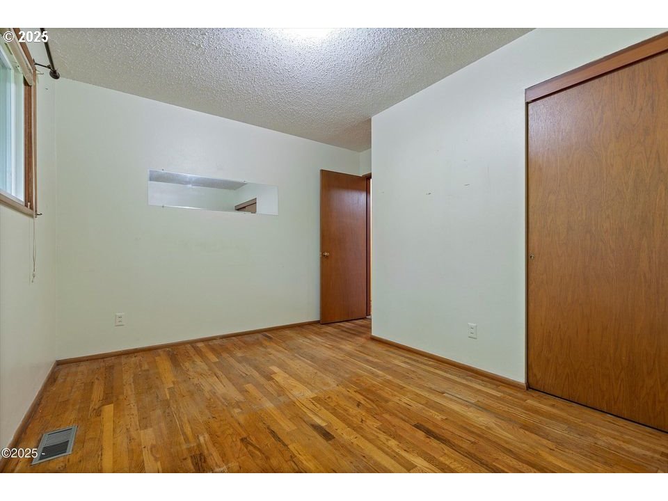 635 Northeast 192nd Avenue Portland, OR 97230 - Photo 19 of 27