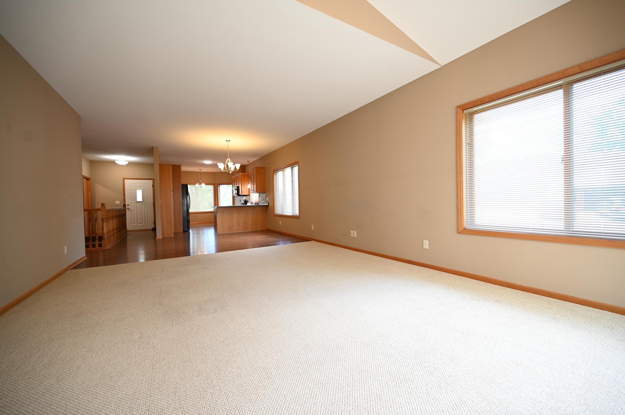 461 Roundhouse Street Shakopee, MN 55379 - Photo 8 of 21