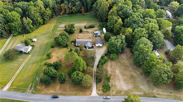 $299,900 | 1980 Whitt Hunt Road, Pleasant Garden, NC 27313