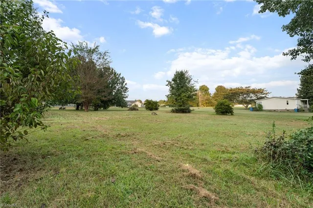 $299,900 | 1980 Whitt Hunt Road, Pleasant Garden, NC 27313