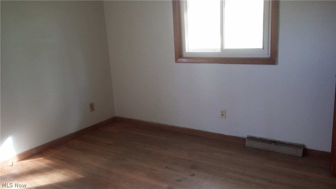 658 Garrison Road Ashtabula, OH 44004 - Photo 4 of 16