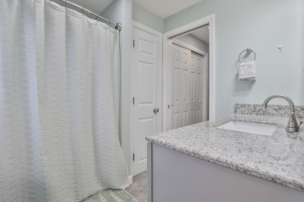 3 Trina Road Salem, NH 03079 - Photo 27 of 38