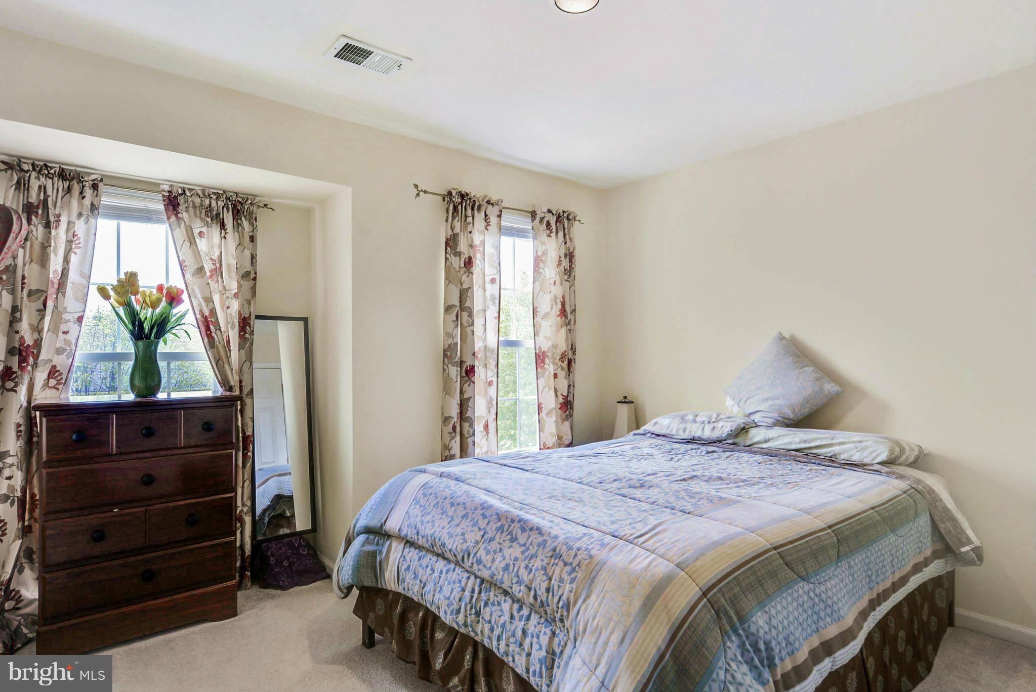 8520 Bells Ridge Terrace Potomac, MD 20854 - Photo 19 of 30 Bedroom 2