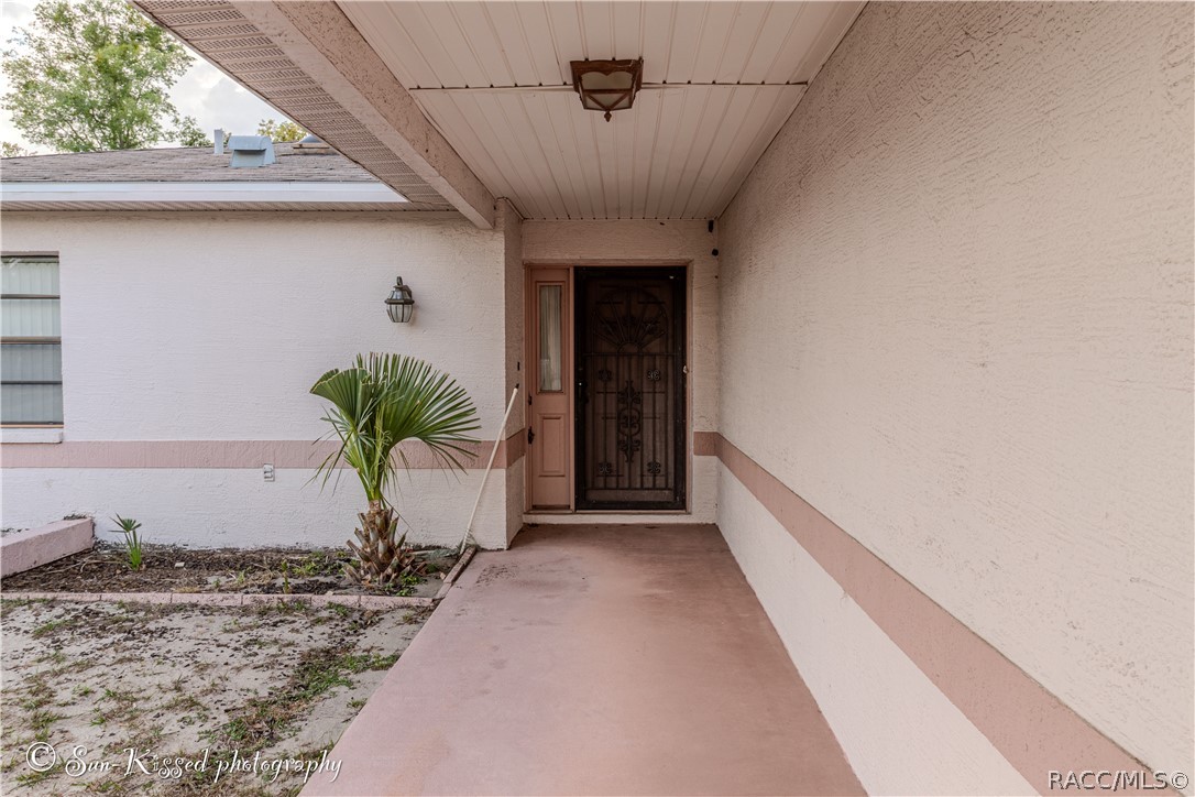 2508 Landover Boulevard Spring Hill, FL 34608 - Photo 5 of 37