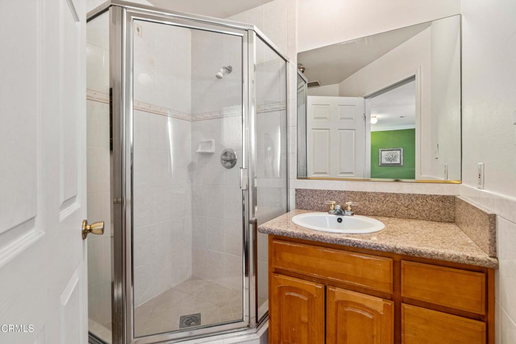 907 West Mission Road, Unit B Alhambra, CA 91801 - Photo 15 of 27 907 W Mission Road Unit B-15