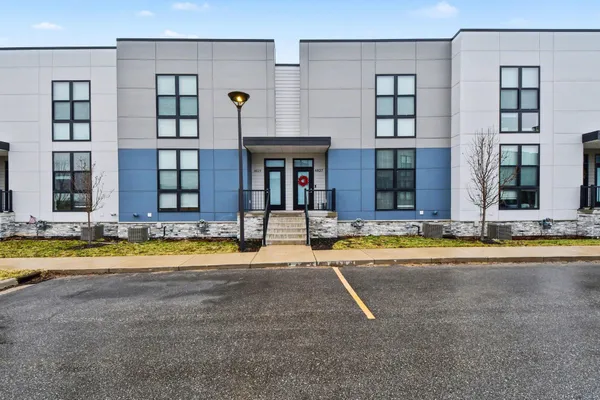 $324,900 | 6029 Port View Drive Southeast, Grand Rapids, MI 49512