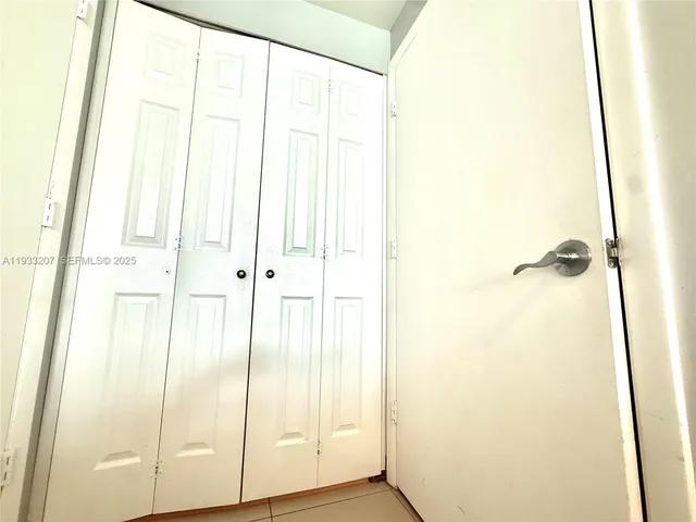 $4,200 | 253 Northeast 2nd Street, Unit 3309, Miami, FL 33132