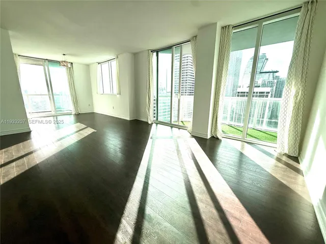 $4,200 | 253 Northeast 2nd Street, Unit 3309, Miami, FL 33132