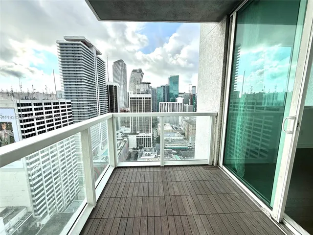 $4,200 | 253 Northeast 2nd Street, Unit 3309, Miami, FL 33132