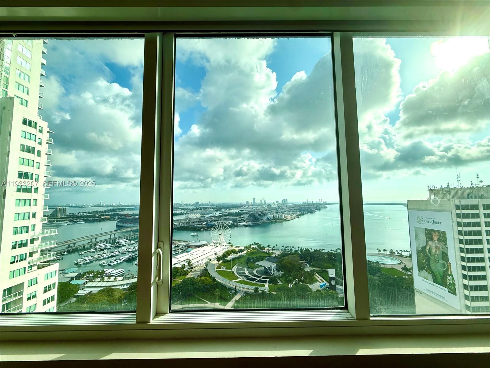 253 Northeast 2nd Street, Unit 3309 Miami, FL 33132 - Photo 24 of 59