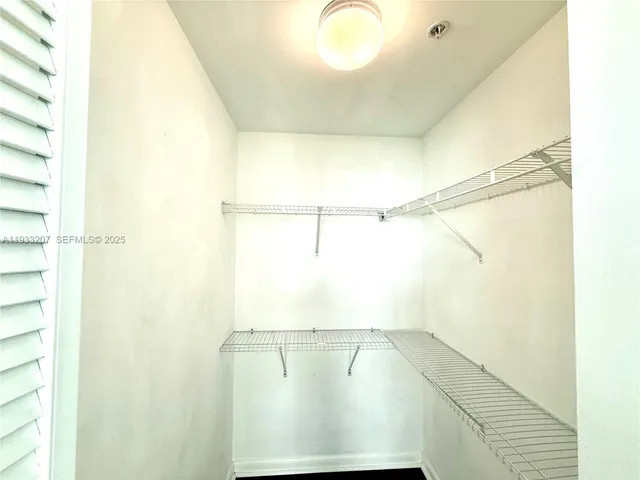 $4,200 | 253 Northeast 2nd Street, Unit 3309, Miami, FL 33132